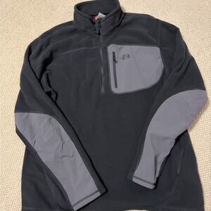 The North Face Men's Black and Gray Lightweight Jacket